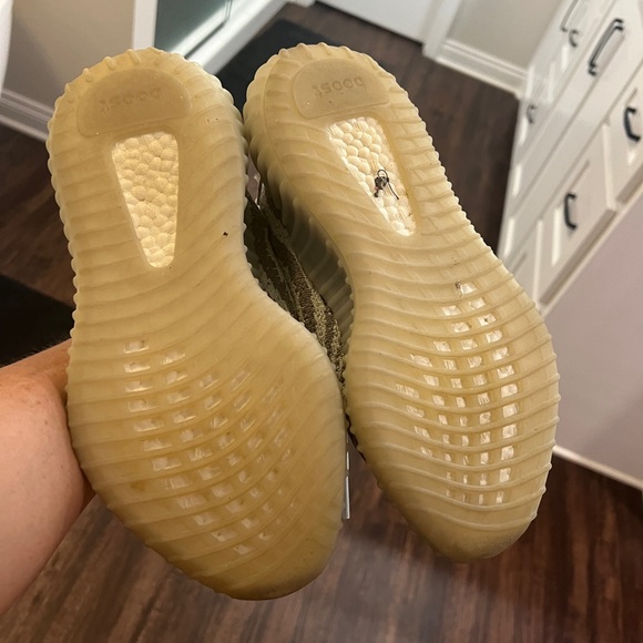 ADIDAS yeezy boost - Picture 3 of 7